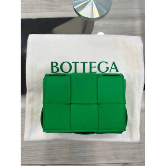 Bottega Veneta Candy Mini Cassette Parakeet Green Lambskin Leather Bag - Picture 3 of 12